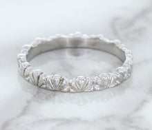 Load image into Gallery viewer, 2.5mm Scalloped Band in 14K White Gold