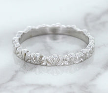 Load image into Gallery viewer, 2.5mm Scalloped Band in 14K White Gold
