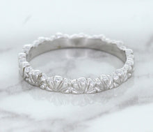 Load image into Gallery viewer, 2.5mm Scalloped Band in 14K White Gold