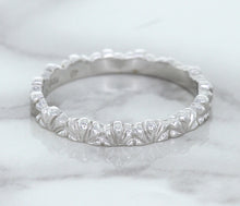 Load image into Gallery viewer, 2.5mm Scalloped Band in 14K White Gold