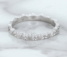 Load image into Gallery viewer, 2.5mm Scalloped Band in 14K White Gold