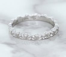 Load image into Gallery viewer, 2.5mm Scalloped Band in 14K White Gold