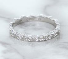Load image into Gallery viewer, 2.5mm Scalloped Band in 14K White Gold