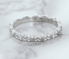 Load image into Gallery viewer, 2.5mm Scalloped Band in 14K White Gold