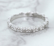 Load image into Gallery viewer, 2.5mm Scalloped Band in 14K White Gold