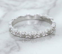 Load image into Gallery viewer, 2.5mm Scalloped Band in 14K White Gold