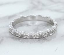 Load image into Gallery viewer, 2.5mm Scalloped Band in 14K White Gold