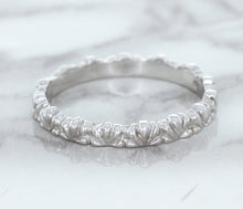 Load image into Gallery viewer, 2.5mm Scalloped Band in 14K White Gold