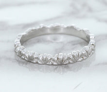 Load image into Gallery viewer, 2.5mm Scalloped Band in 14K White Gold