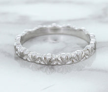 Load image into Gallery viewer, 2.5mm Scalloped Band in 14K White Gold