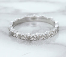 Load image into Gallery viewer, 2.5mm Scalloped Band in 14K White Gold