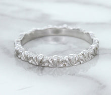 Load image into Gallery viewer, 2.5mm Scalloped Band in 14K White Gold