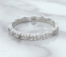 Load image into Gallery viewer, 2.5mm Scalloped Band in 14K White Gold