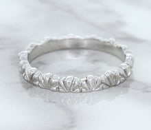 Load image into Gallery viewer, 2.5mm Scalloped Band in 14K White Gold