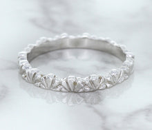 Load image into Gallery viewer, 2.5mm Scalloped Band in 14K White Gold