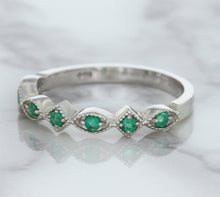 Load image into Gallery viewer, 0.21ctw Emerald Alternating Marquise Ring in 14K White Gold