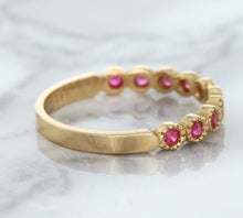 Load image into Gallery viewer, 0.26ctw Round Pink Sapphire Ring in 14K Rose Gold