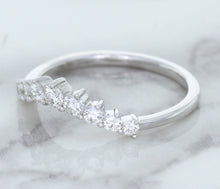Load image into Gallery viewer, 0.45ctw Diamond Curved Band in 18K White Gold