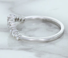Load image into Gallery viewer, 0.45ctw Diamond Curved Band in 18K White Gold