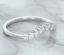 Load image into Gallery viewer, 0.45ctw Diamond Curved Band in 18K White Gold