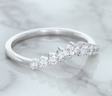 Load image into Gallery viewer, 0.45ctw Diamond Curved Band in 18K White Gold