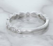 Load image into Gallery viewer, 0.23ctw Diamond Alternating Marquise Band in 18K White Gold