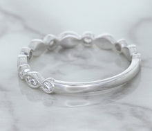 Load image into Gallery viewer, 0.23ctw Diamond Alternating Marquise Band in 18K White Gold