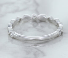 Load image into Gallery viewer, 0.23ctw Diamond Alternating Marquise Band in 18K White Gold