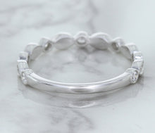 Load image into Gallery viewer, 0.23ctw Diamond Alternating Marquise Band in 18K White Gold