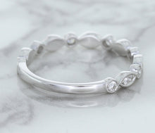 Load image into Gallery viewer, 0.23ctw Diamond Alternating Marquise Band in 18K White Gold