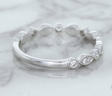 Load image into Gallery viewer, 0.23ctw Diamond Alternating Marquise Band in 18K White Gold