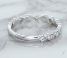 Load image into Gallery viewer, 0.23ctw Diamond Alternating Marquise Band in 18K White Gold