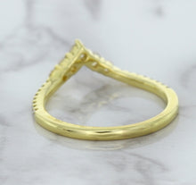Load image into Gallery viewer, 0.38ctw Diamond Pointed Band in 18K Yellow Gold