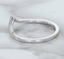 Load image into Gallery viewer, 0.17ctw Diamond Pointed Band in 18K White Gold