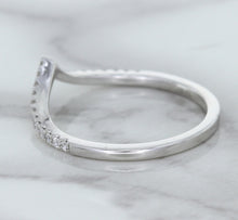 Load image into Gallery viewer, 0.17ctw Diamond Pointed Band in 18K White Gold