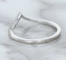 Load image into Gallery viewer, 0.17ctw Diamond Pointed Band in 18K White Gold