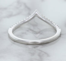Load image into Gallery viewer, 0.17ctw Diamond Pointed Band in 18K White Gold