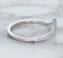 Load image into Gallery viewer, 0.17ctw Diamond Pointed Band in 18K White Gold