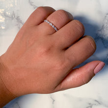 Load image into Gallery viewer, 0.23ctw Diamond Alternating Marquise Band in 18K White Gold