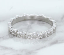Load image into Gallery viewer, 2.5mm Scalloped Band in 14K White Gold
