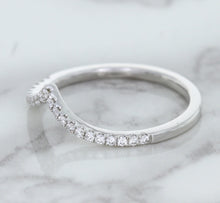 Load image into Gallery viewer, 0.17ctw Diamond Pointed Band in 18K White Gold
