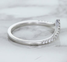 Load image into Gallery viewer, 0.17ctw Diamond Pointed Band in 18K White Gold
